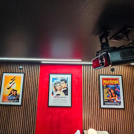 Ciné - Projecteur- Wifi- Netflix * Saint-Etienne (Loire)